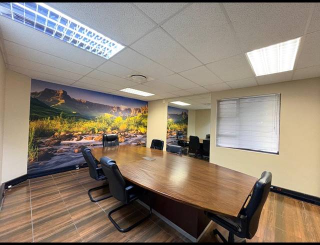 840M² OFFICE FOR SALE IN NOORDWYK